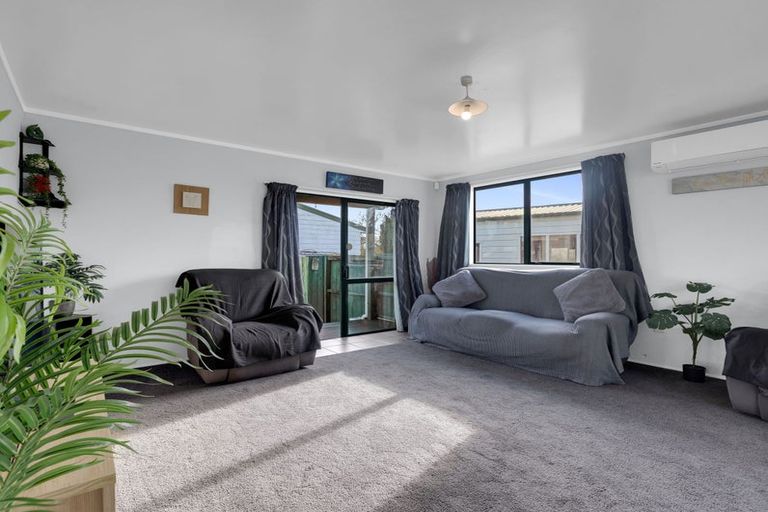 Photo of property in 5 Pringle Place, Nawton, Hamilton, 3200