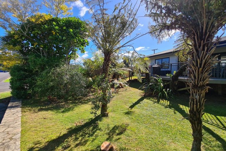Photo of property in 20 Pagitt Street, Coromandel, 3506