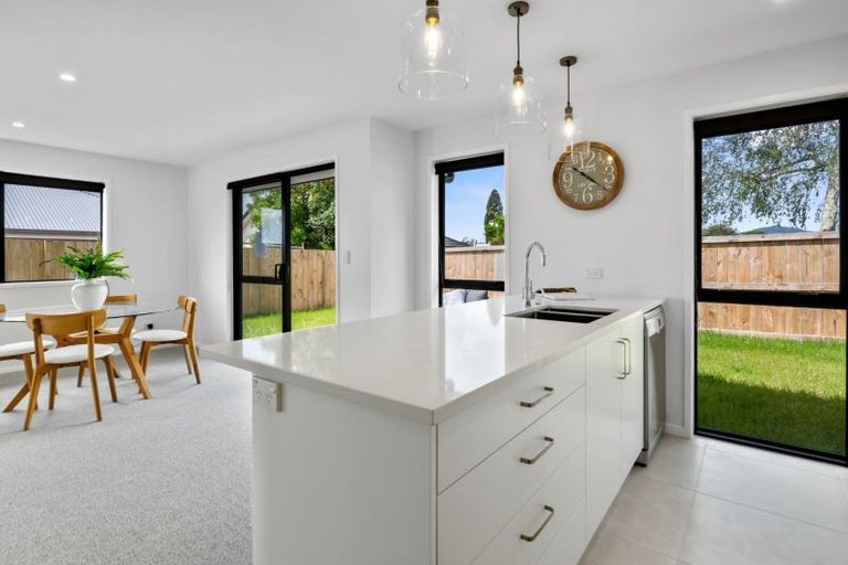 Photo of property in 11 Te Rehutai Rise, Welcome Bay, 3112