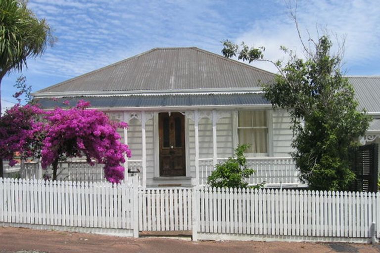 Photo of property in 28 Lincoln Street, Ponsonby, Auckland, 1021