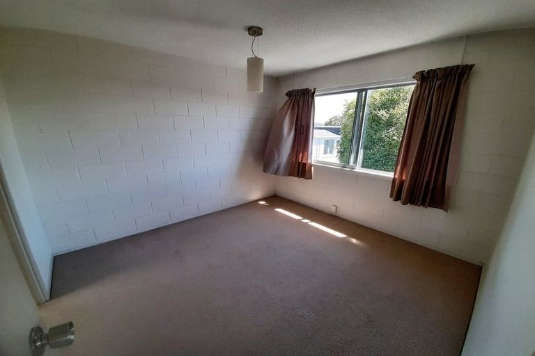 Photo of property in 1/72l Kitchener Road, Milford, Auckland, 0620