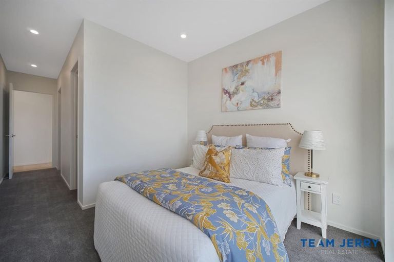 Photo of property in 1 Korowhiti Road, Clarks Beach, 2122