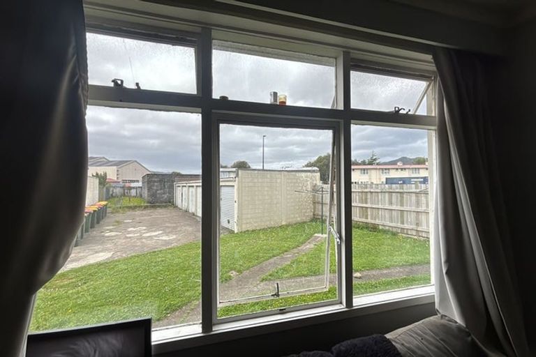 Photo of property in 13-17 Park Avenue, Epuni, Lower Hutt, 5011