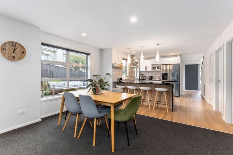 Photo of property in 122a Main Road, Titahi Bay, Porirua, 5022