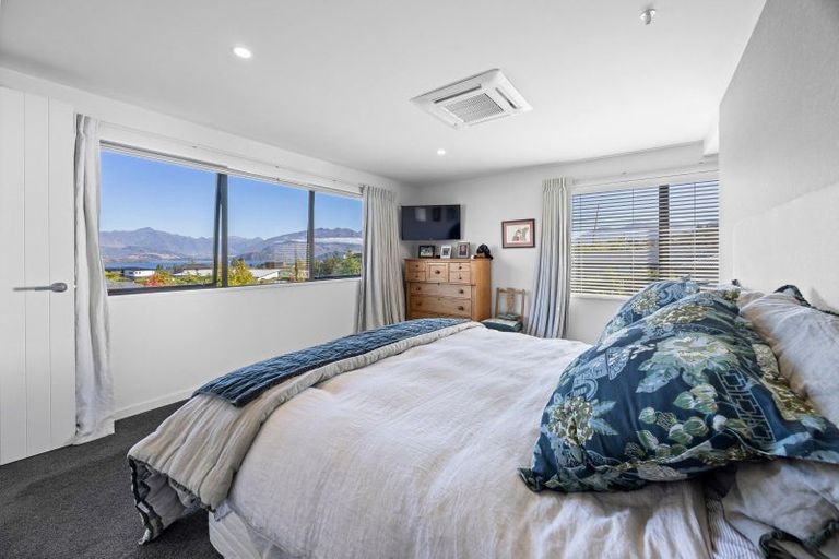 Photo of property in 5 Clearview Street, Wanaka, 9305