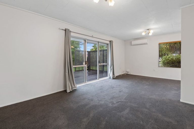 Photo of property in 40 Kahu Street, Utuhina, Rotorua, 3015