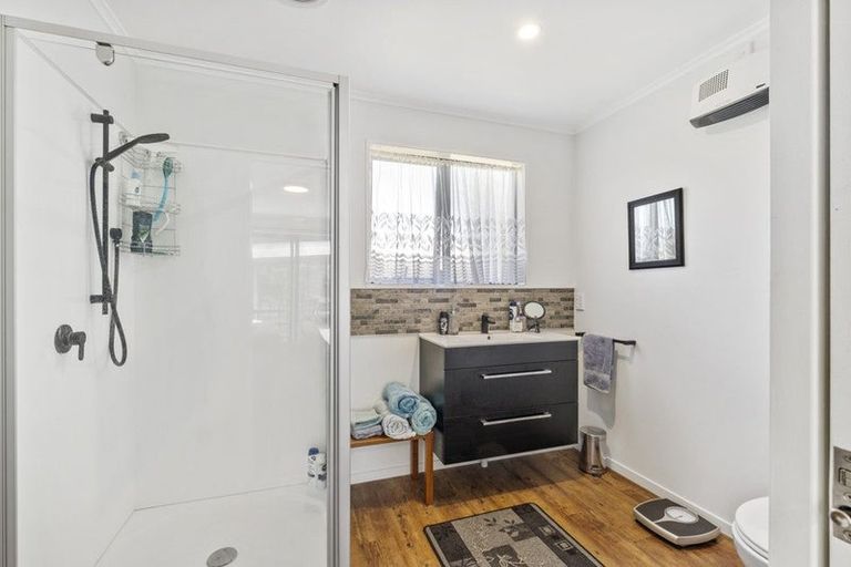 Photo of property in 12 Achray Street, Waiau, 7332