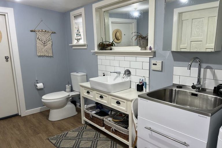 Photo of property in 5 Marine Parade, North New Brighton, Christchurch, 8083