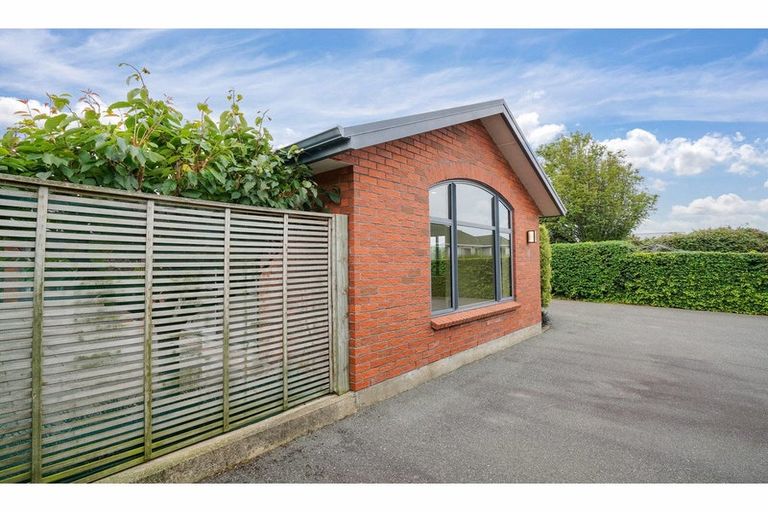 Photo of property in 19 Joseph Street, Waverley, Invercargill, 9810