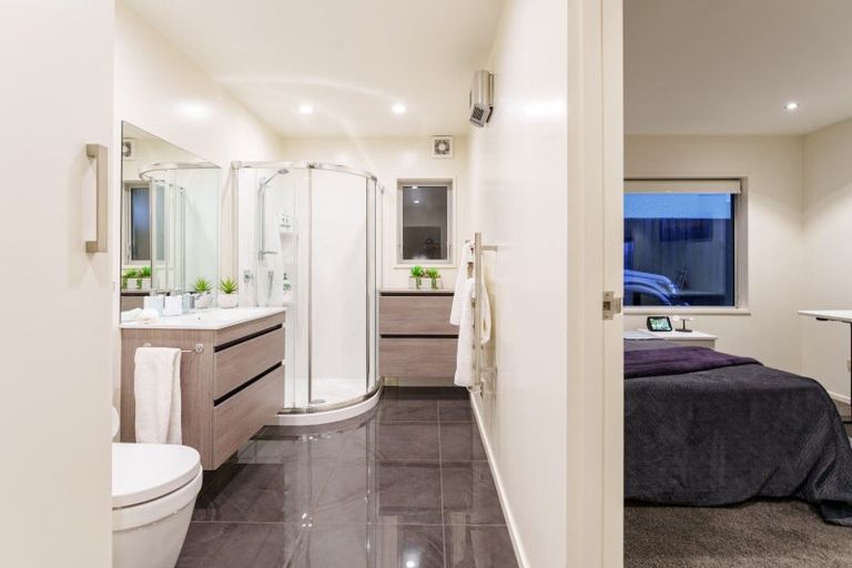 Photo of property in 10 Garfield Avenue, Roslyn, Dunedin, 9010