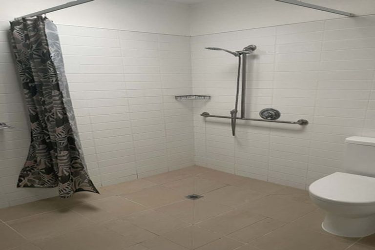 Photo of property in 84 Crows Road, Swanson, Auckland, 0614