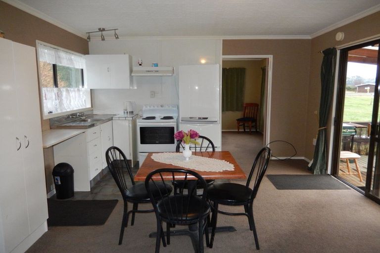 Photo of property in 5 Domain Road, Ettrick, Roxburgh, 9572