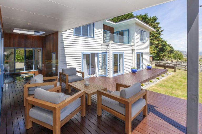 Photo of property in 105 Waterfall Road, Paraparaumu, 5032