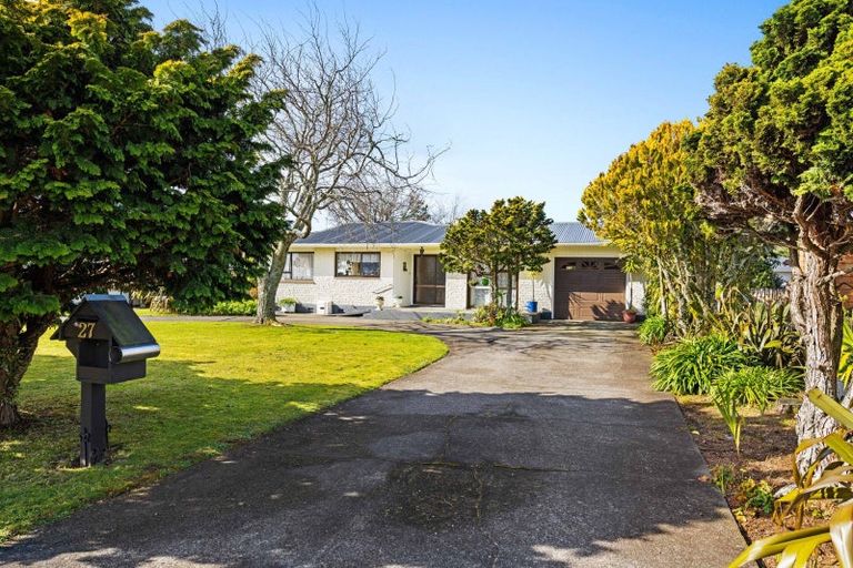 Photo of property in 27 Standish Street, Inglewood, 4330