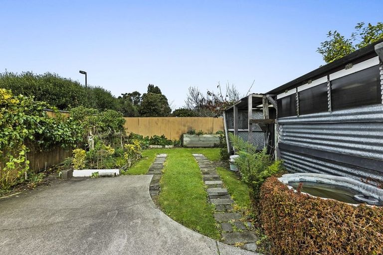 Photo of property in 15 Walsh Road, Westown, New Plymouth, 4310