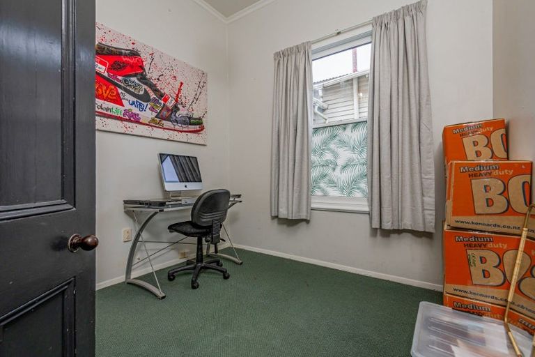 Photo of property in 16 Worcester Street, West End, Palmerston North, 4410
