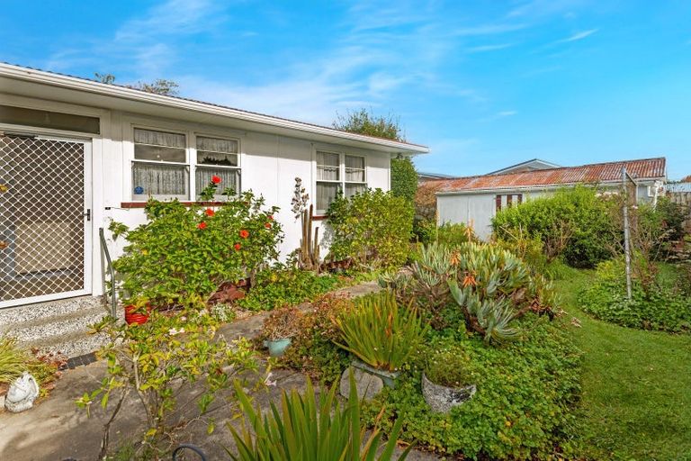 Photo of property in 35 Gordon Street, Mangapapa, Gisborne, 4010