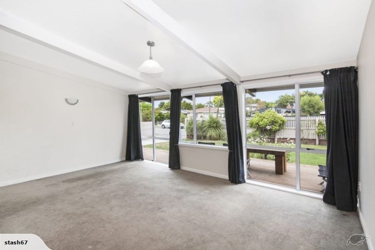 Photo of property in 1/11 Dulles Place, Papanui, Christchurch, 8053