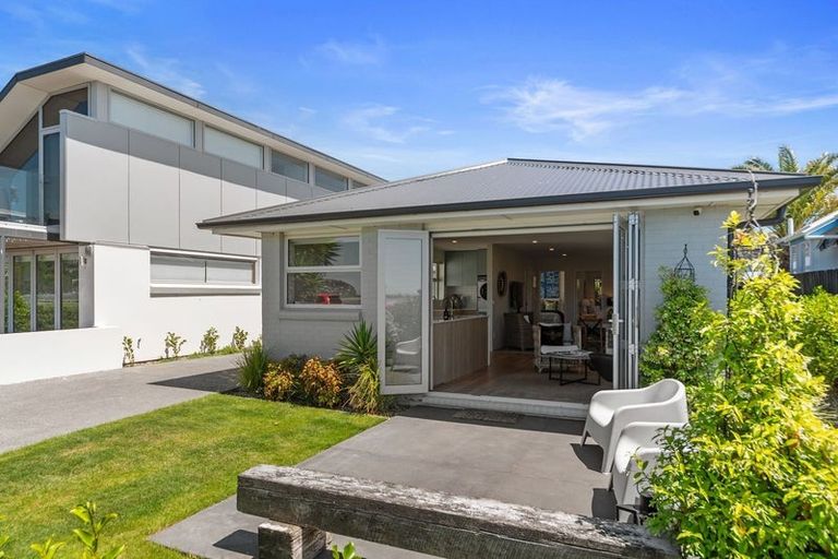 Photo of property in 1/47 Beachville Road, Redcliffs, Christchurch, 8081