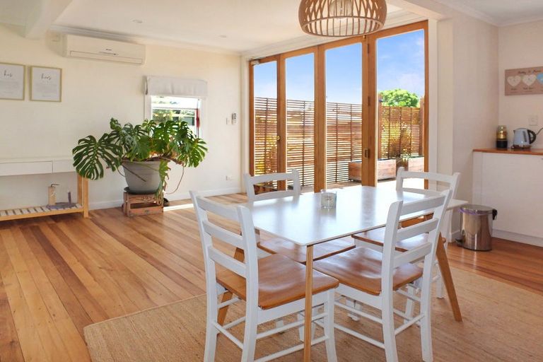 Photo of property in 14 Carthew Terrace, Foxton Beach, Foxton, 4815