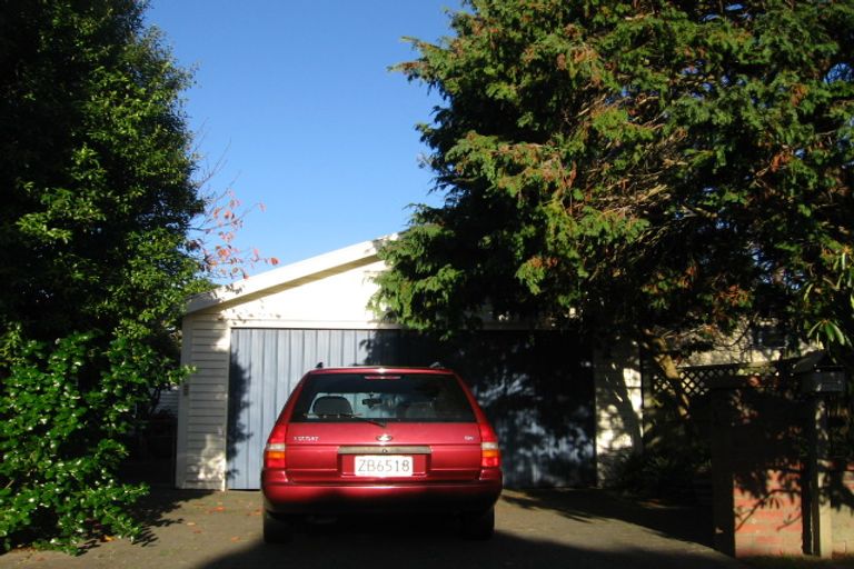 Photo of property in 22 Penrose Street, Woburn, Lower Hutt, 5010