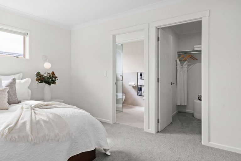 Photo of property in 122 Rototuna Road, Rototuna, Hamilton, 3210