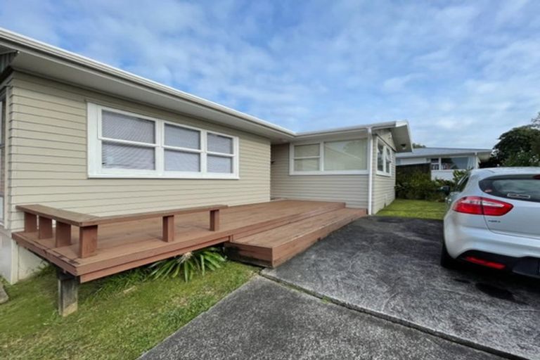 Photo of property in 67 Sycamore Drive, Sunnynook, Auckland, 0620