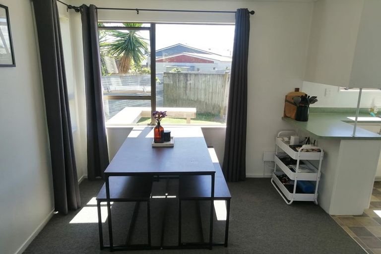 Photo of property in 18a Fairs Road, Milson, Palmerston North, 4414