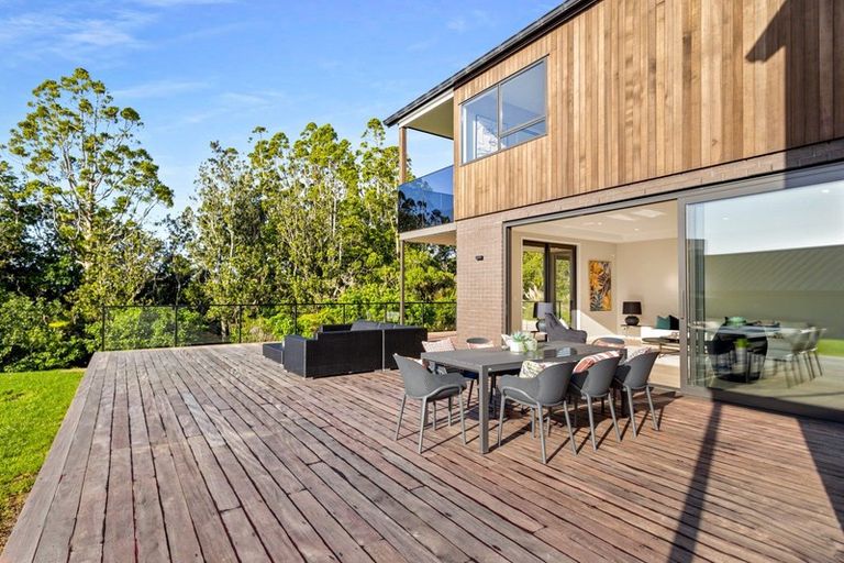 Photo of property in 46 Taha Puke Road, Okura Bush, Silverdale, 0794