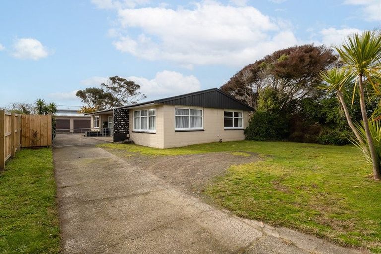 Photo of property in 53 Toru Road, Paraparaumu Beach, Paraparaumu, 5032