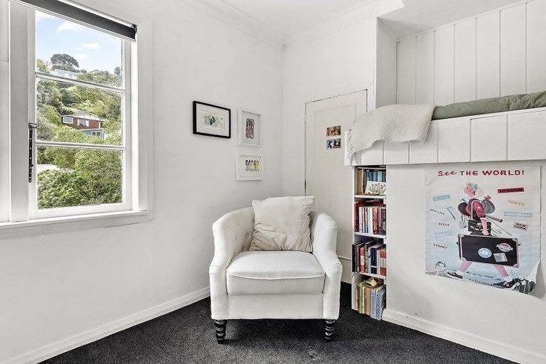 Photo of property in 100 Barnard Street, Wadestown, Wellington, 6012