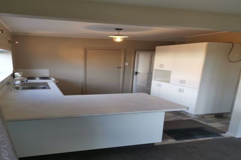 Photo of property in 303 Wainoni Road, Avondale, Christchurch, 8061