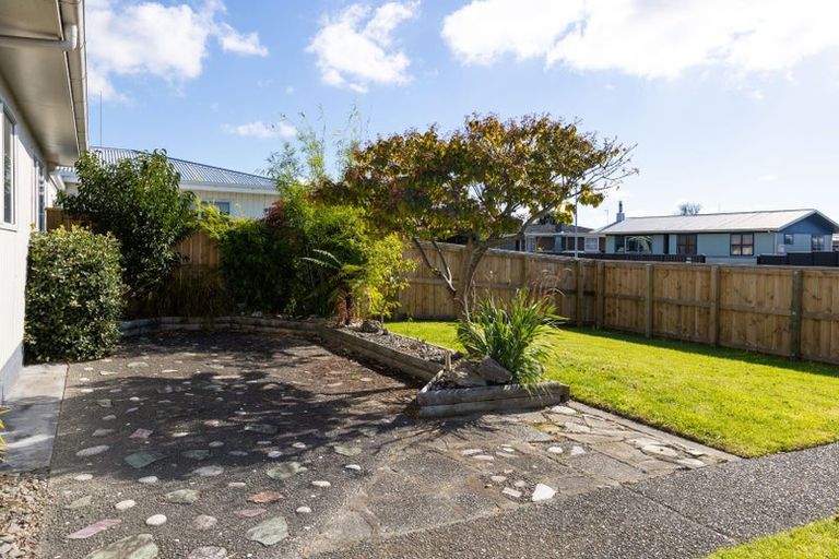 Photo of property in 1/35 Robinson Crescent, Tamatea, Napier, 4112