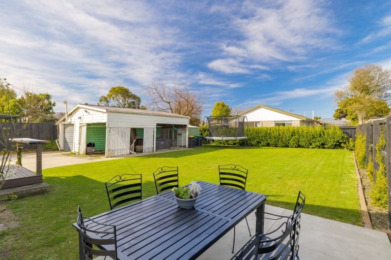 Photo of property in 40 Stapletons Road, Richmond, Christchurch, 8013