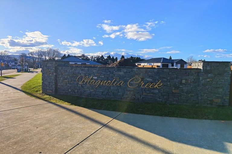 Photo of property in 1 Magnolia Lane, Katikati, 3178