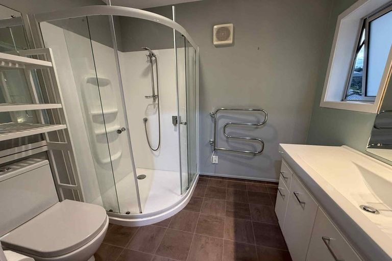 Photo of property in 49a Ferry Road, Arkles Bay, Whangaparaoa, 0932