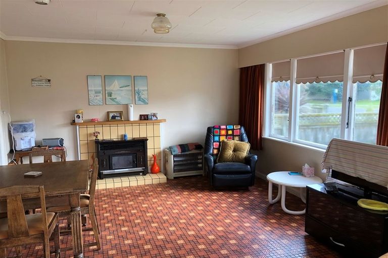 Photo of property in 114 Rua Avenue, Waitarere Beach, Levin, 5510