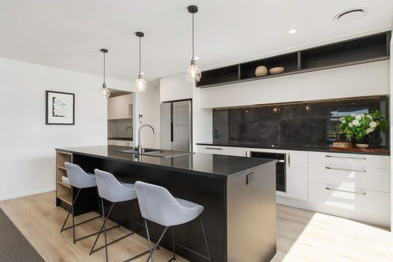 Photo of property in 98 Leistrella Road, Hoon Hay, Christchurch, 8025