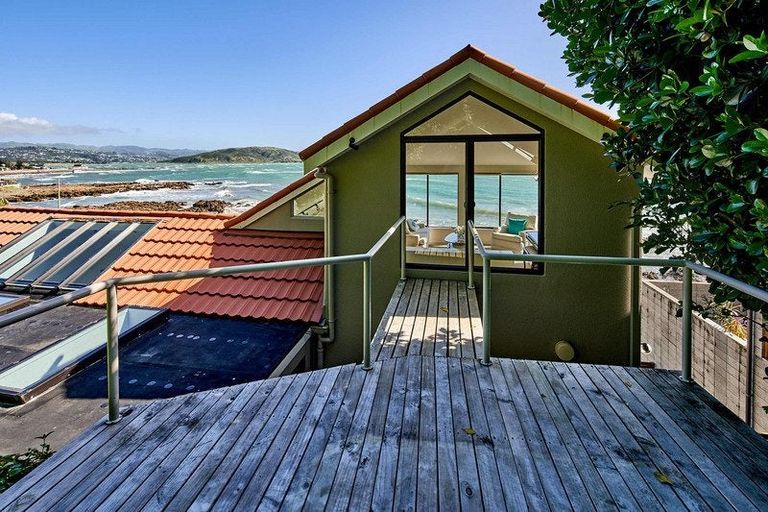 Photo of property in 19 Moana Road, Plimmerton, Porirua, 5026
