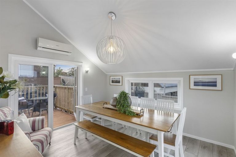 Photo of property in 13 Miraka Place, Birkenhead, Auckland, 0626