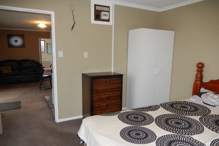 Photo of property in 5 Domain Road, Ettrick, Roxburgh, 9572