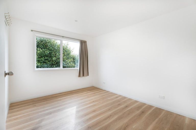 Photo of property in 9a Cheshire Street, Cannons Creek, Porirua, 5024