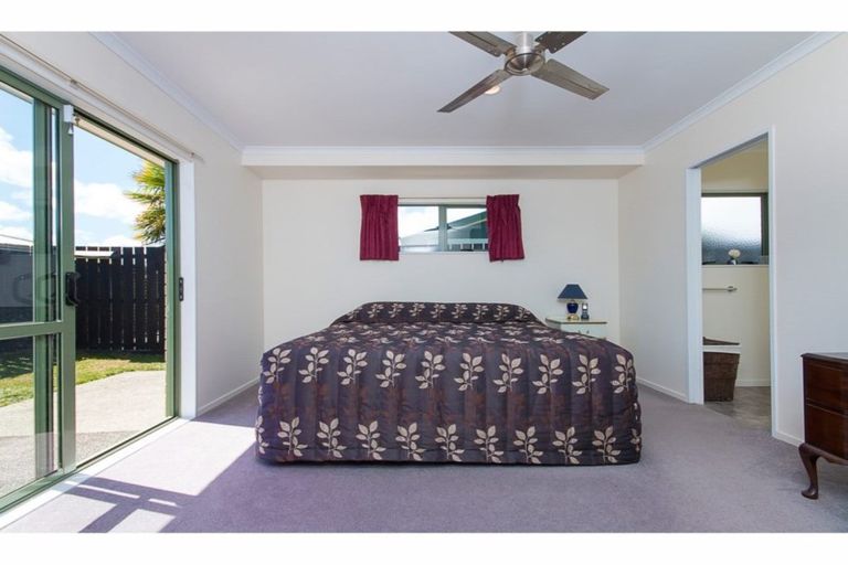 Photo of property in 10a Howden Street, Waiuku, 2123