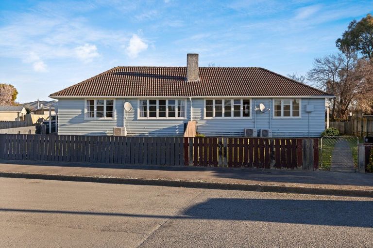 Photo of property in 4-6 Dix Crescent, Riversdale, Blenheim, 7201