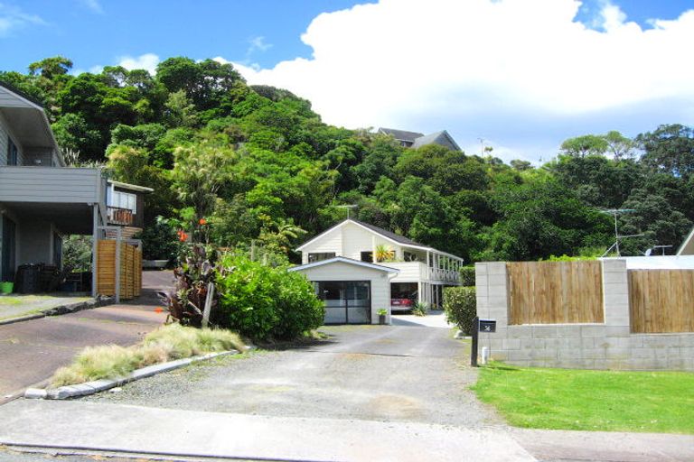 Photo of property in 36 Zita Avenue, Matakatia, Whangaparaoa, 0930