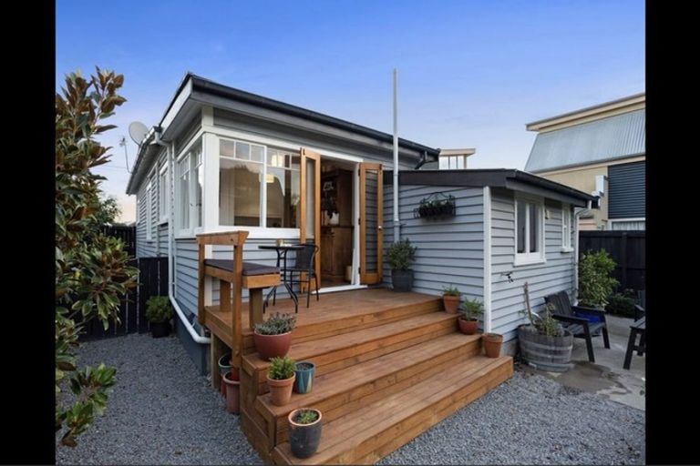 Photo of property in 19 Berry Street, St Albans, Christchurch, 8014