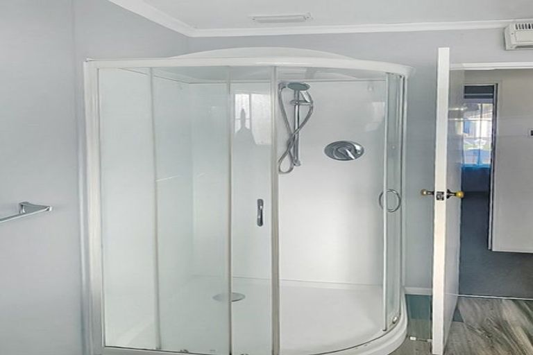 Photo of property in 7 Dunallen Avenue, Marton, 4710