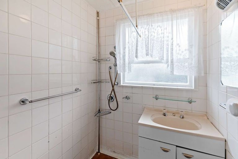 Photo of property in 11 Ajax Place, Highbury, Palmerston North, 4412