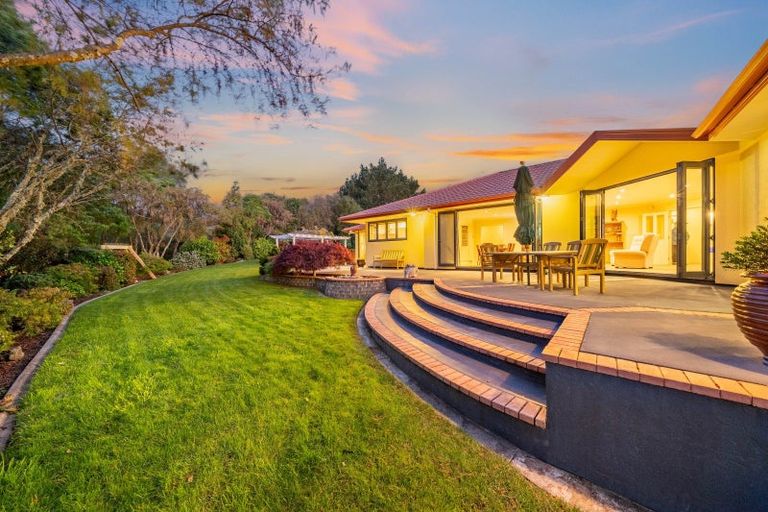 Photo of property in 9 Marua Palm Grove, Timberlea, Upper Hutt, 5018