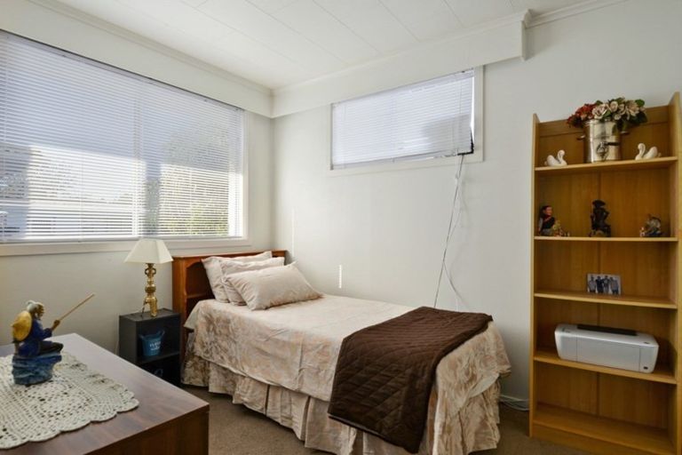 Photo of property in 15 Riversdale Road, Clouston Park, Upper Hutt, 5018